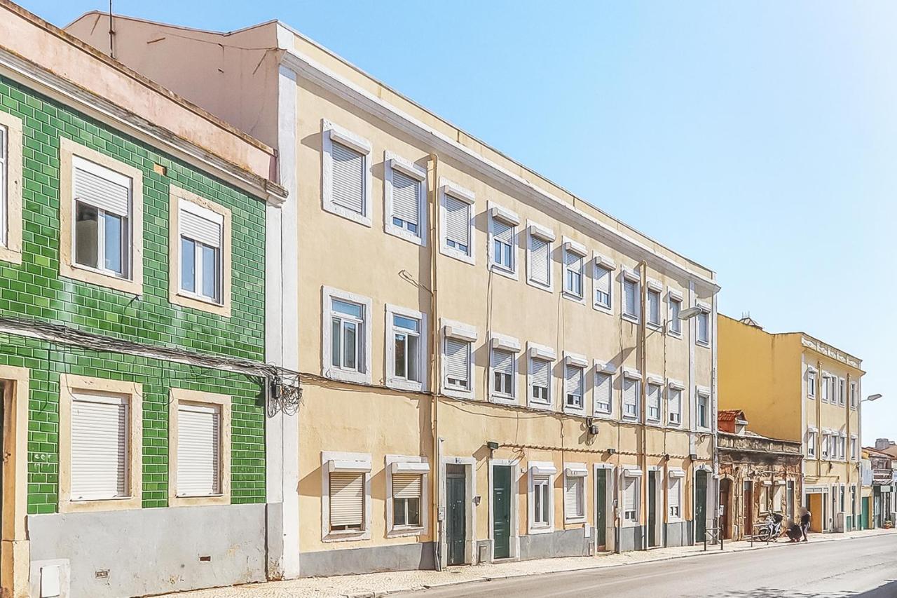 Vita Portucale ! Stylish Apartment Campo Ourique Lisboa Dış mekan fotoğraf